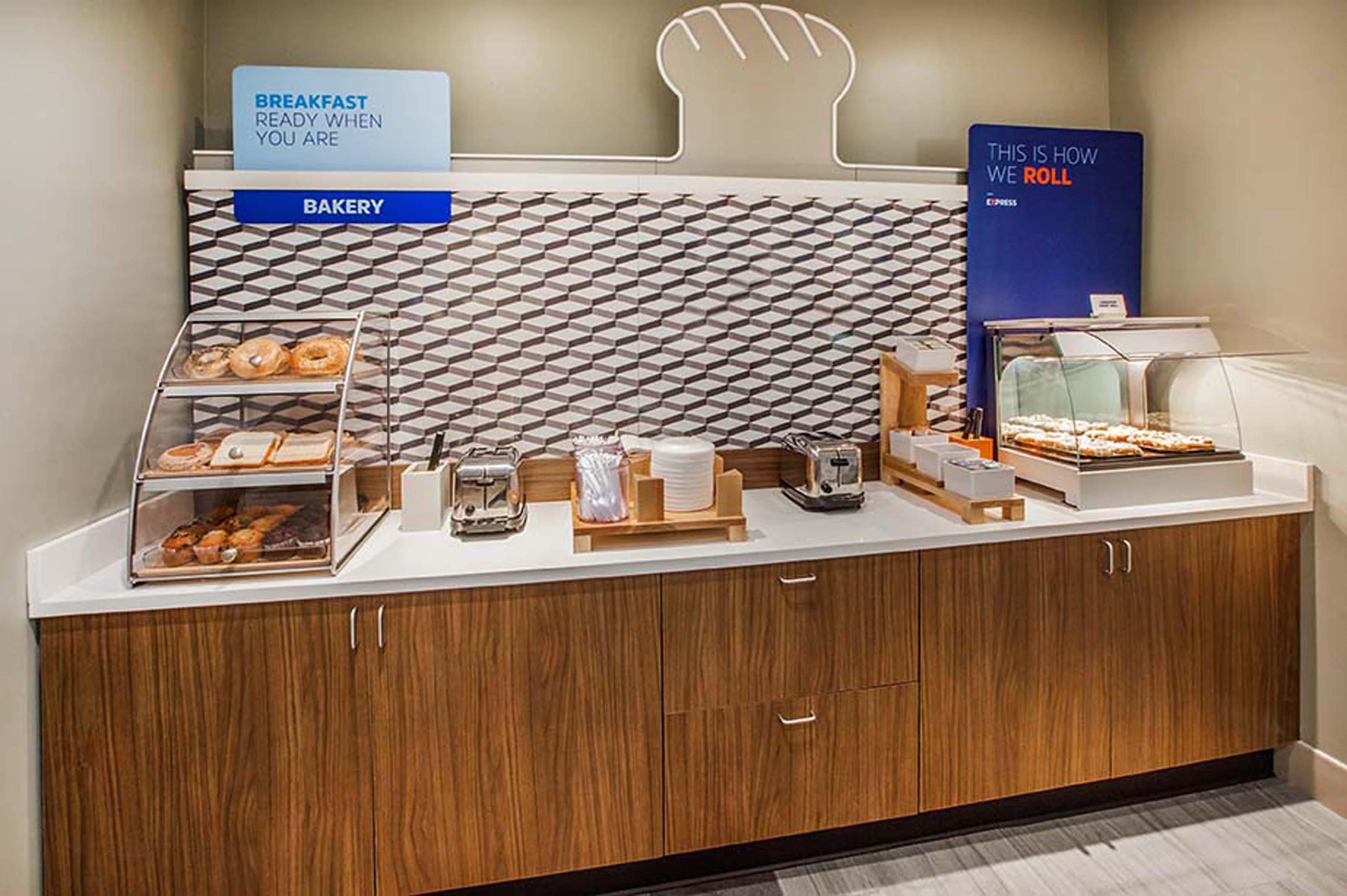 Holiday Inn Express Mount Pleasant- Scottdale By Ihg Экстерьер фото