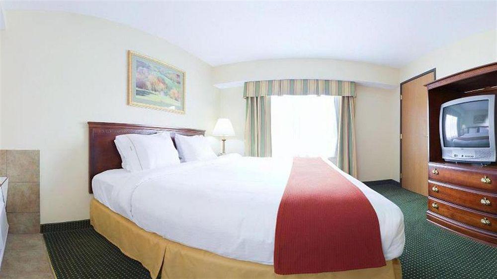 Holiday Inn Express Mount Pleasant- Scottdale By Ihg Экстерьер фото